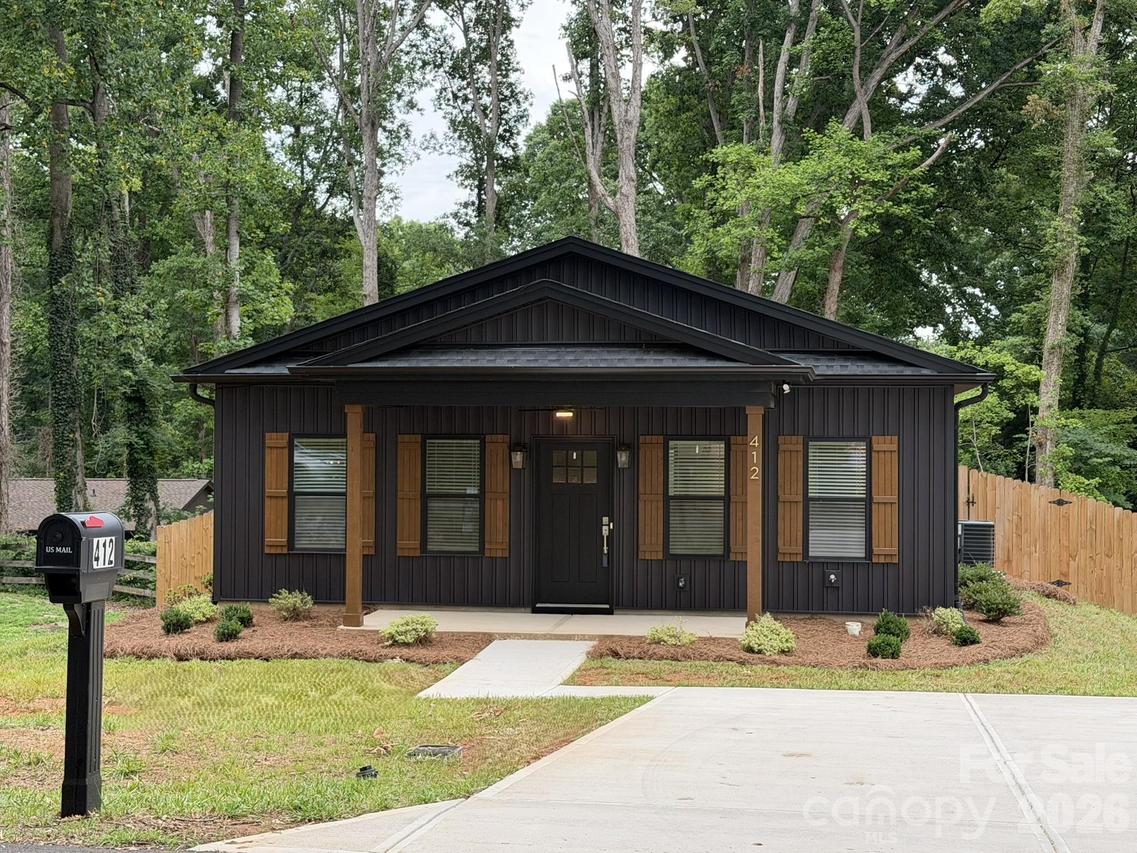 412 N Peterson St., Stanley, NC 28164