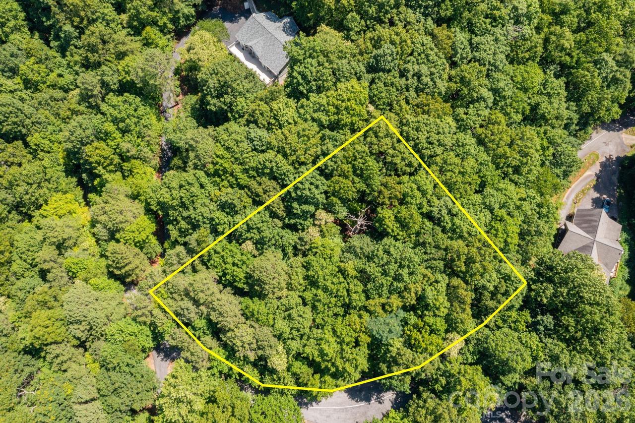 50 Cedar Dr., Mills River, NC 28759