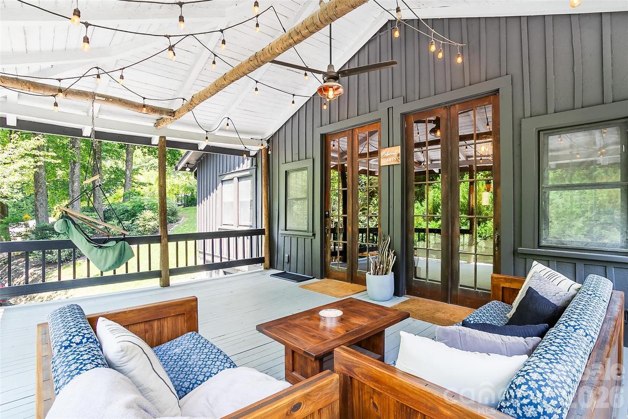 150 Indian Cave Park Rd., Hendersonville, NC 28739