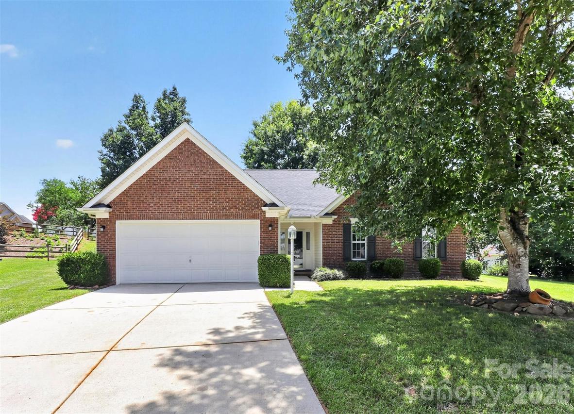 1048 Sandy Point Dr., Concord, NC 28025