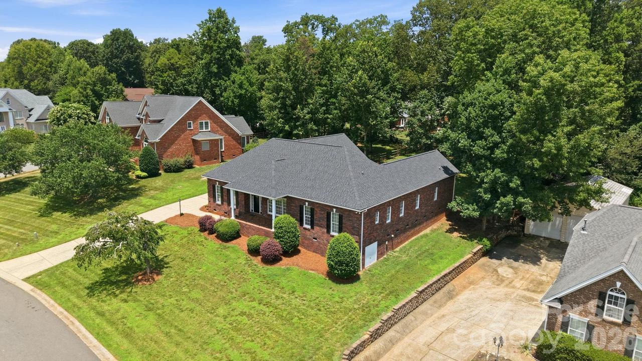 4024 Wild Nursery Ct., Charlotte, NC 28215