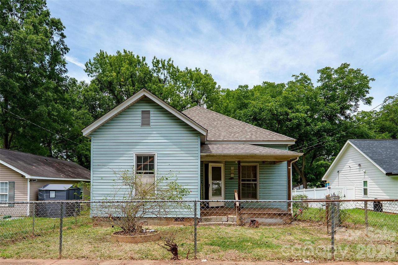 114 W 6th Ave., Gastonia, NC 28052