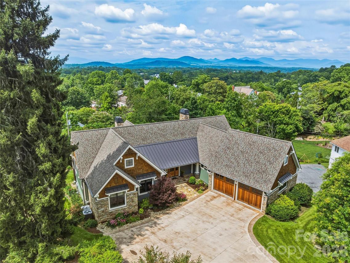 266 Stratford Rd., Asheville, NC 28804