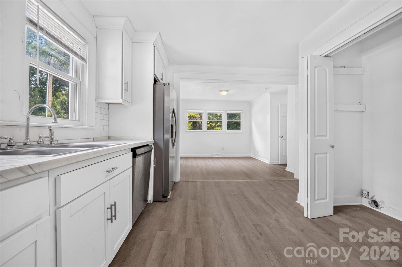 216 W Shannonhouse St., Shelby, NC 28152