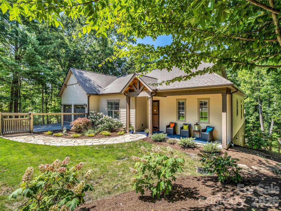 122 Cisco Rd., Asheville, NC 28805