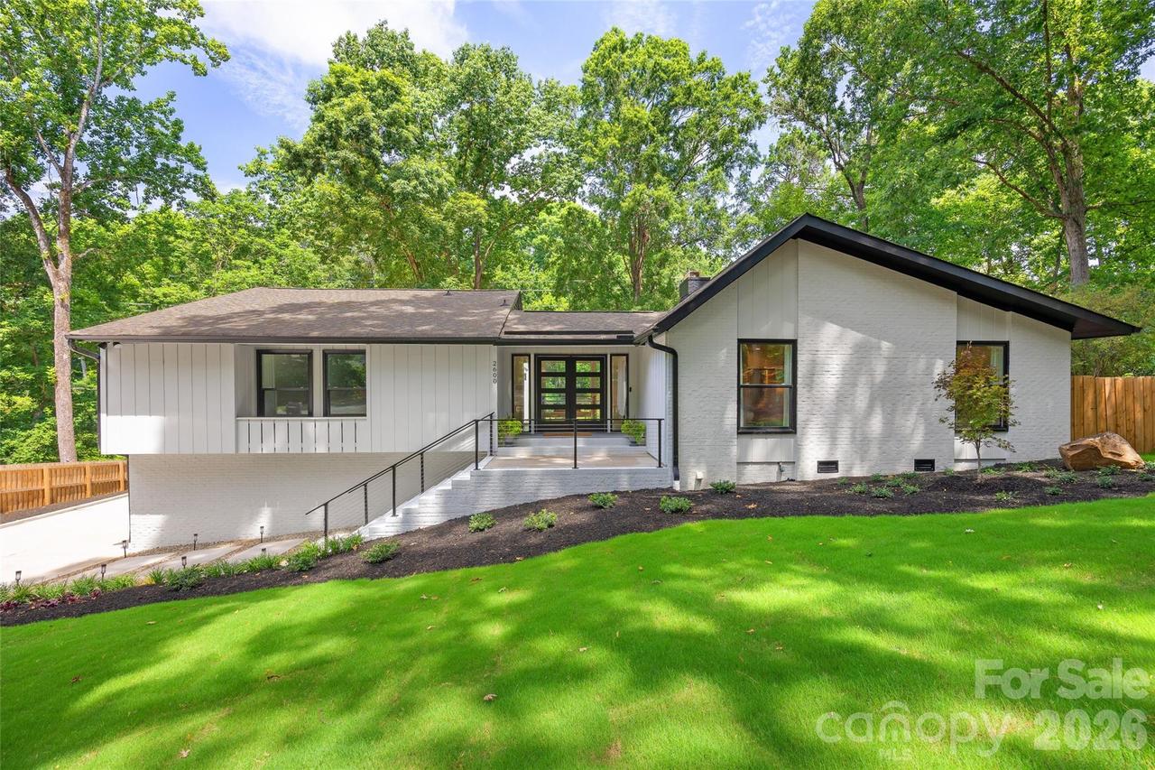 2600 Vardall Ct., Charlotte, NC 28226