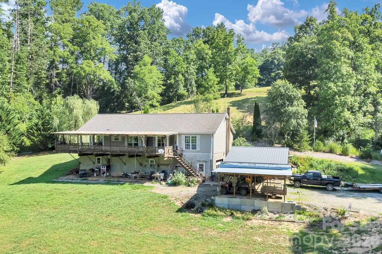 284 Paul Gosnell Rd., Marshall, NC 28753