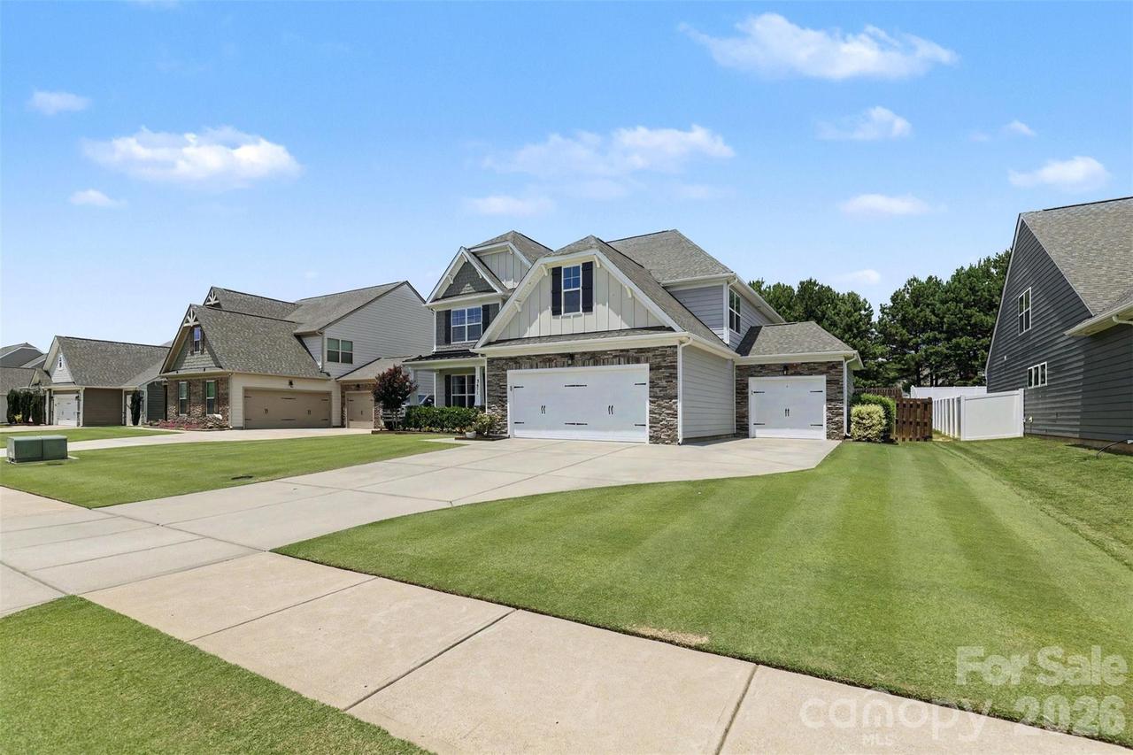 3471 Delaware Dr., Denver, NC 28037