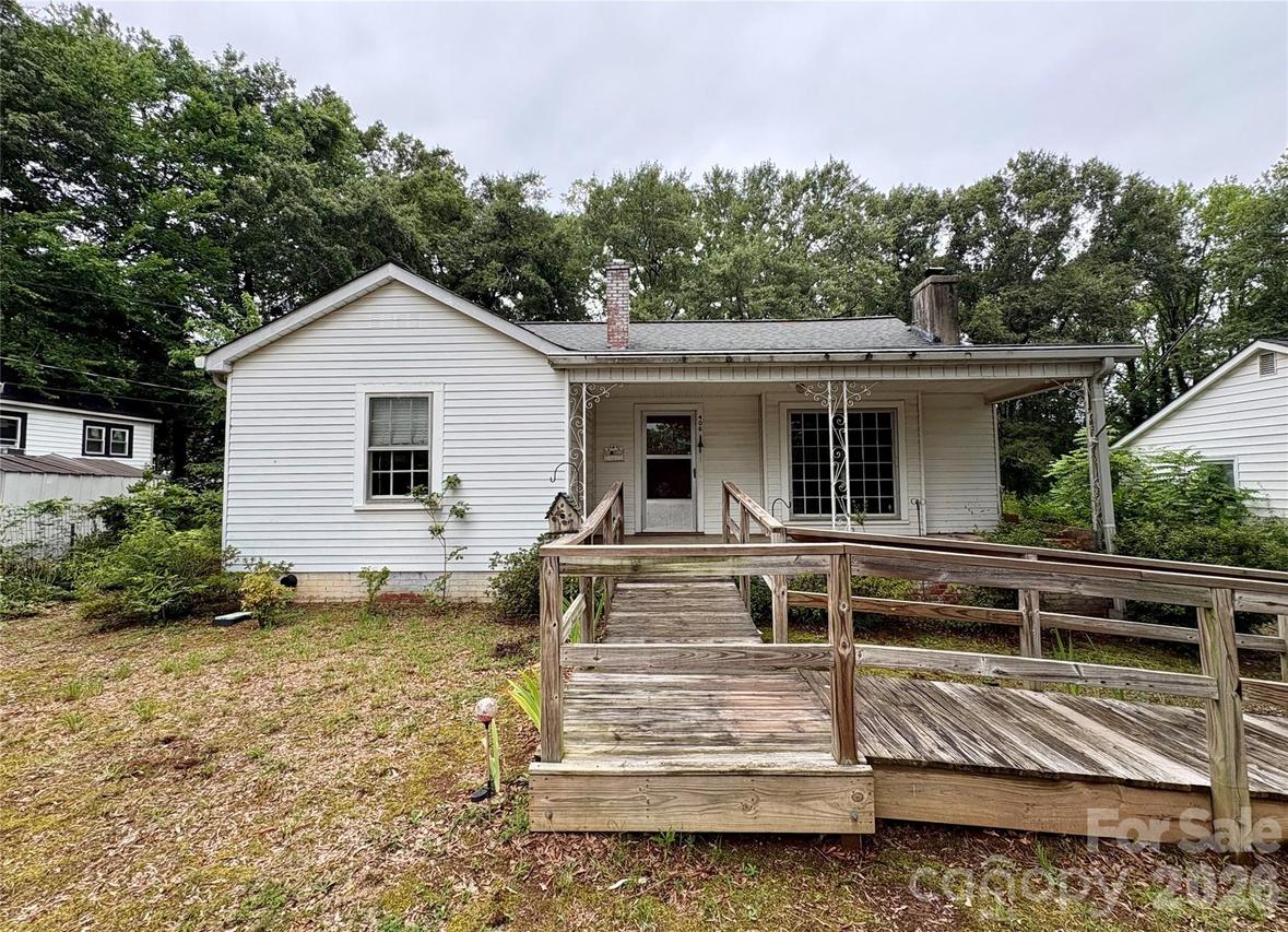406 Circle Dr., Shelby, NC 28150