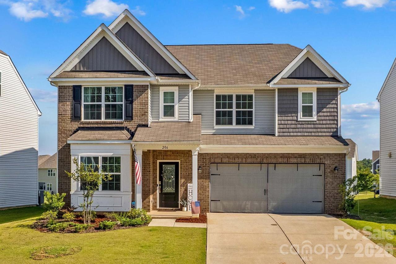 206 Abersham Dr., Mooresville, NC 28115