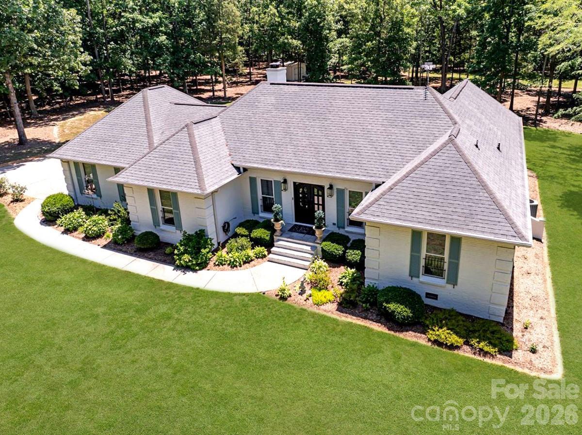 11100 Tara Oaks Dr., Mint Hill, NC 28227