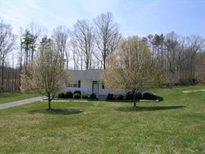 2635 Hopewell Church Rd., Sherrills Ford, NC 28673