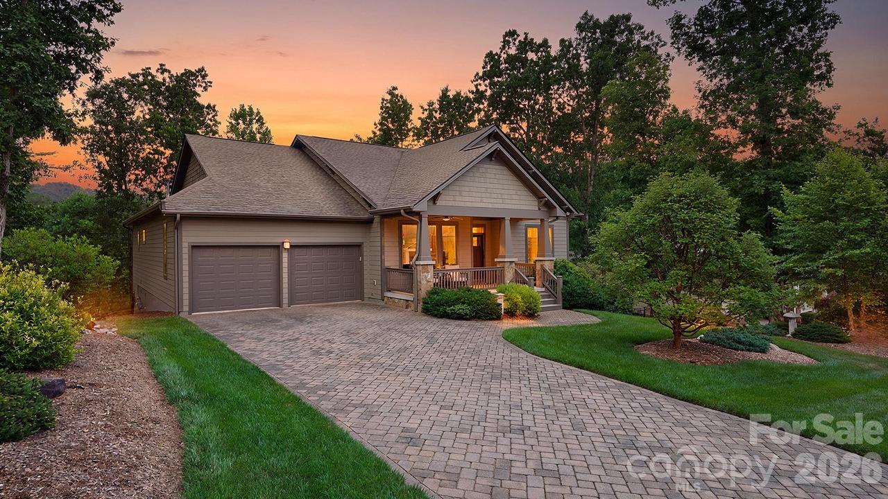 2 Green Drake Ct., Candler, NC 28715