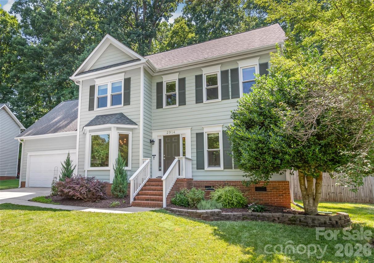 2914 Windsor Chase Dr., Matthews, NC 28105