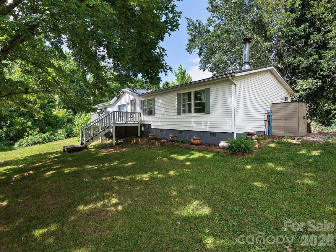36 Jason Case Dr., Candler, NC 28715