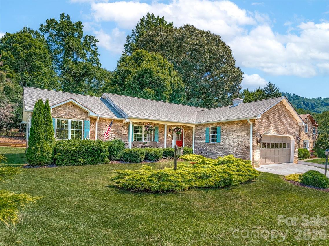 8 Park Ave., Asheville, NC 28803