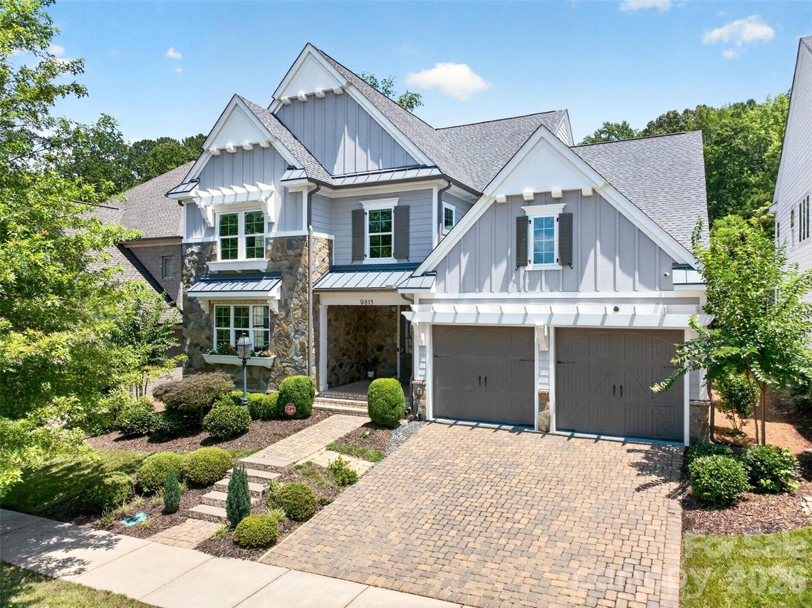 9815 Avenal Ln., Charlotte, NC 28270
