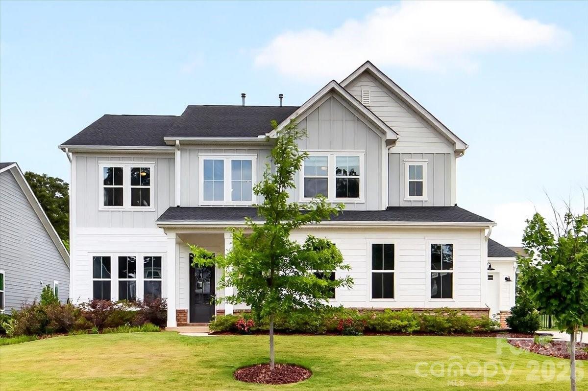 222 Lanyard Ln., Belmont, NC 28012