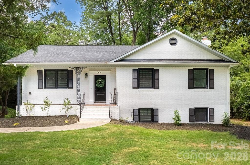 6614 Old Providence Rd., Charlotte, NC 28226