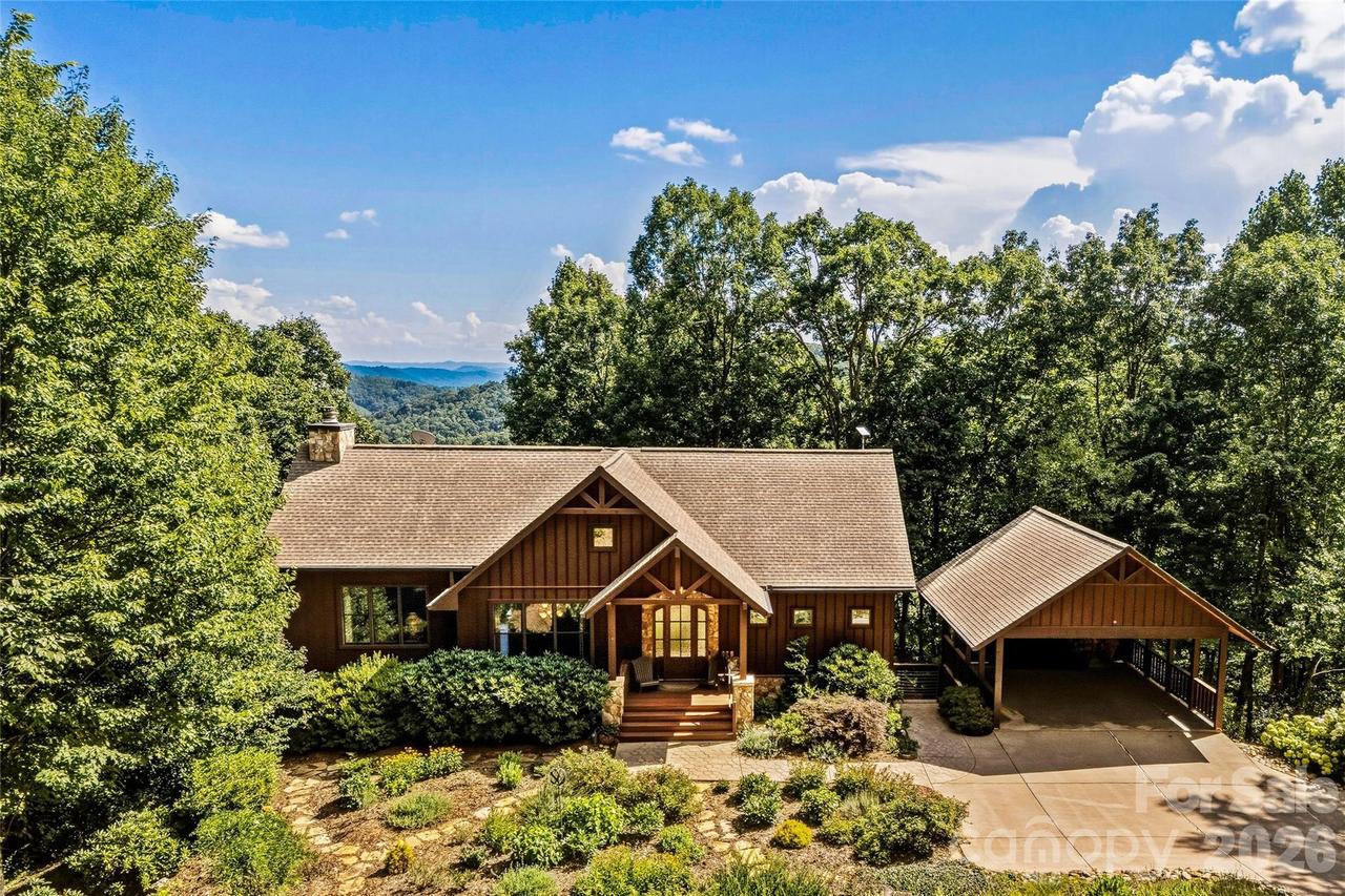 136 Merrills Ridge Rd., Asheville, NC 28803