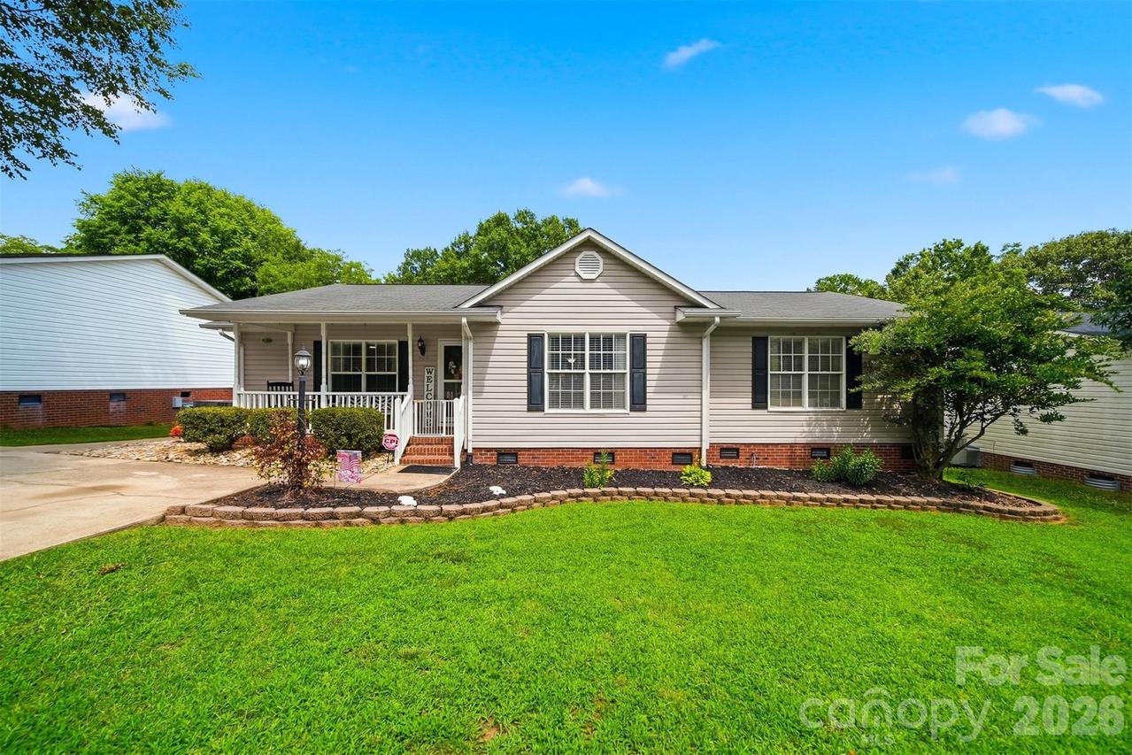 927 Victoria Ave., Kannapolis, NC 28081