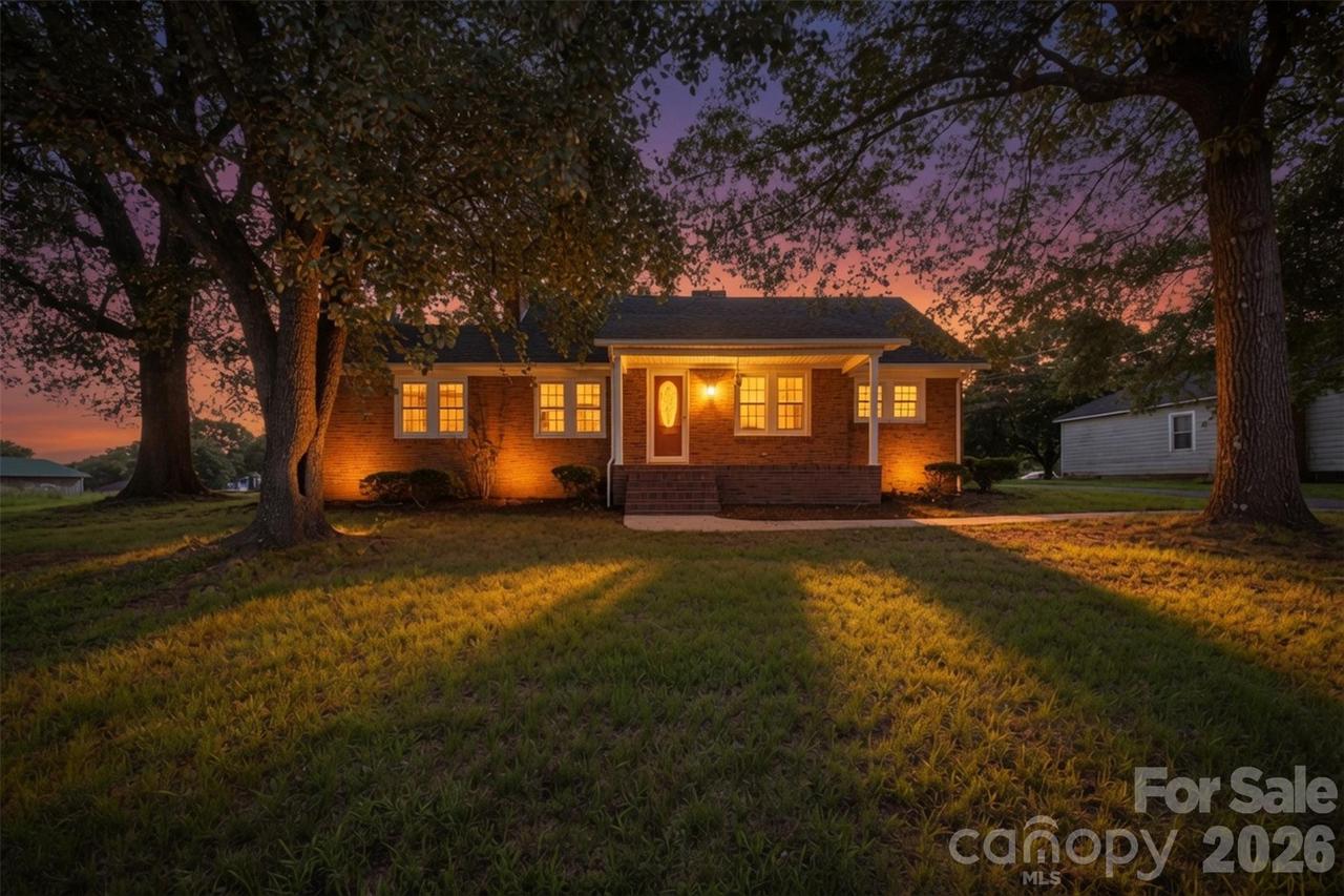 636 Nc 16 Hwy., Taylorsville, NC 28681