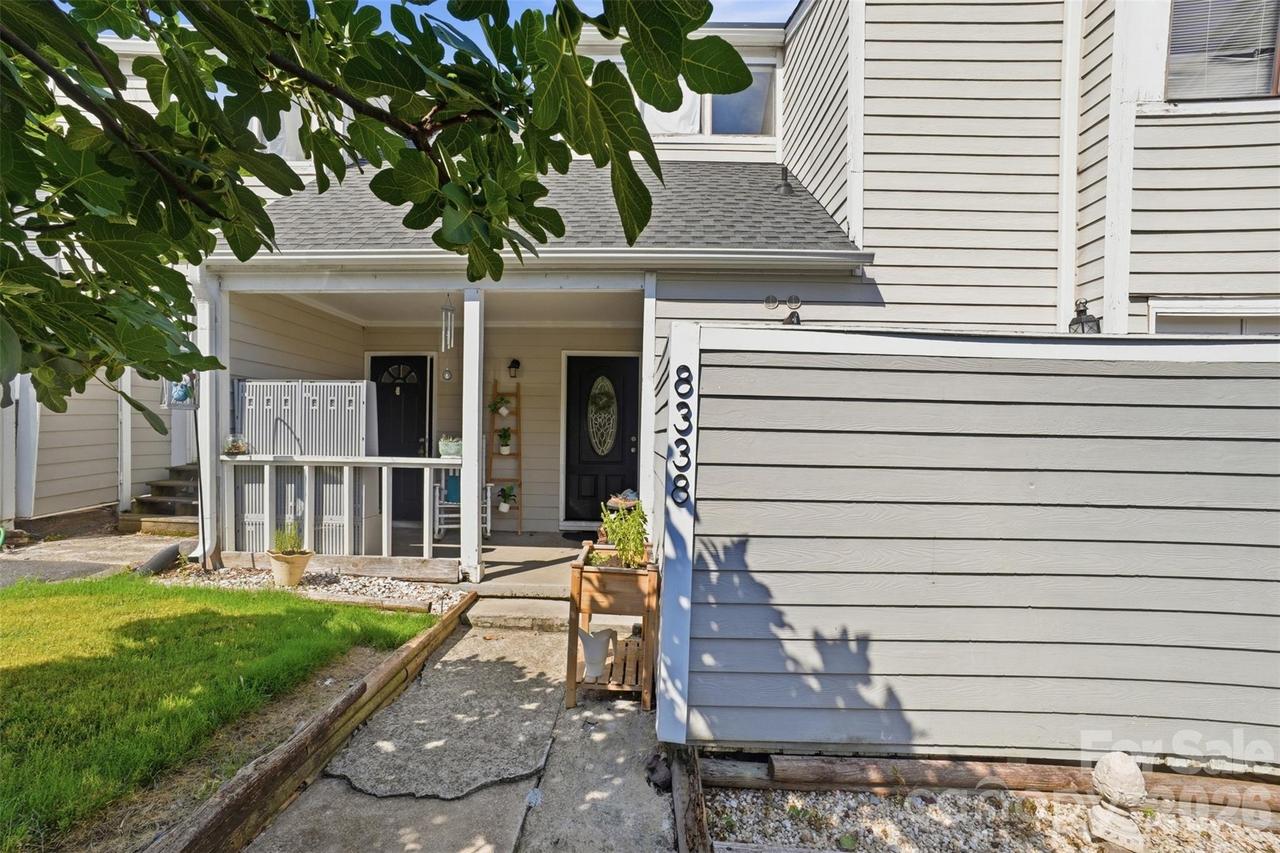 8338 Cricket Lake Dr., Charlotte, NC 28277