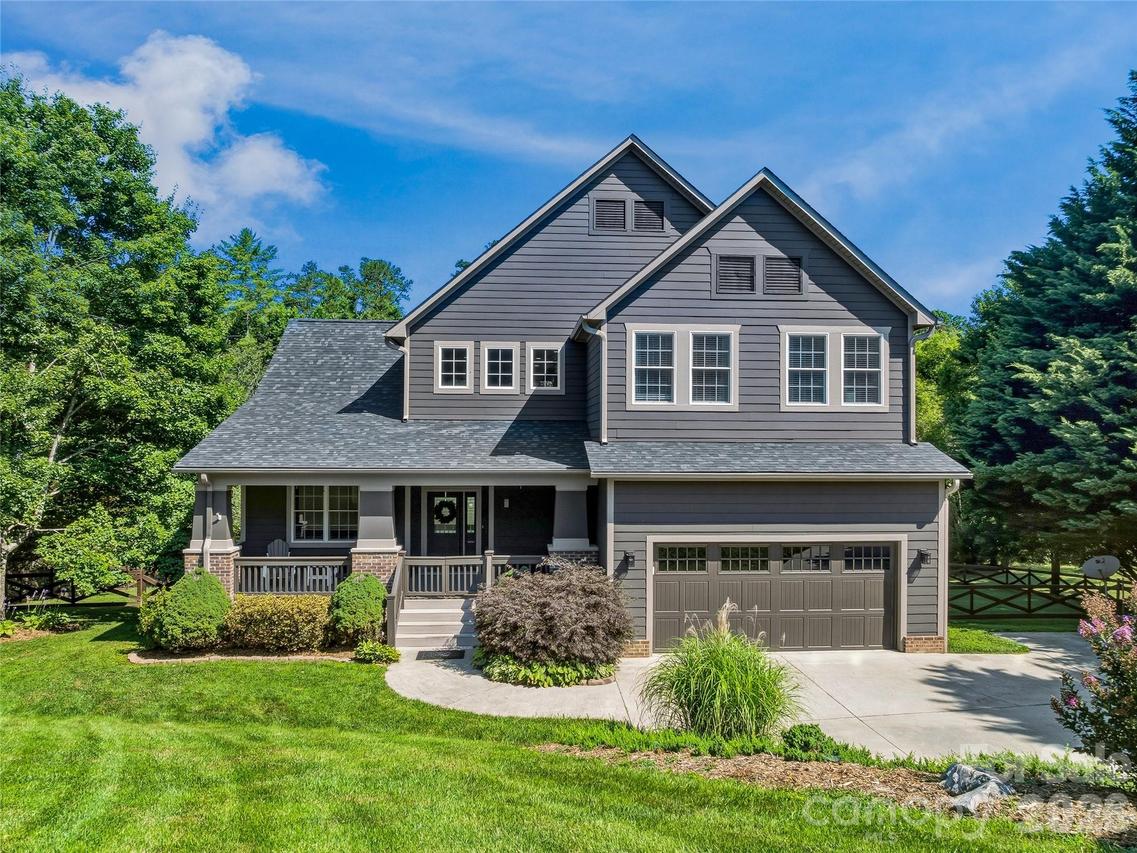 8 Old Farm House Rd., Weaverville, NC 28787