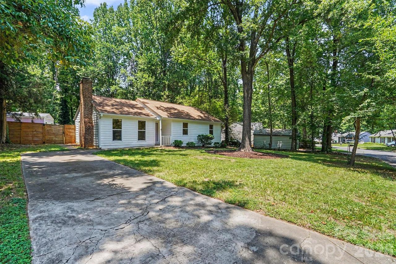 5301 Great Wagon Rd., Charlotte, NC 28215