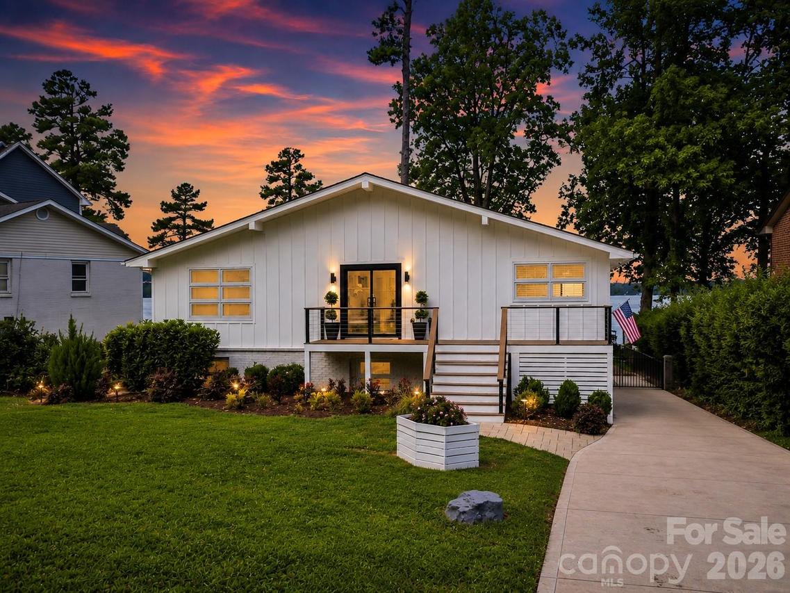 21101 Island Forest Dr., Cornelius, NC 28031