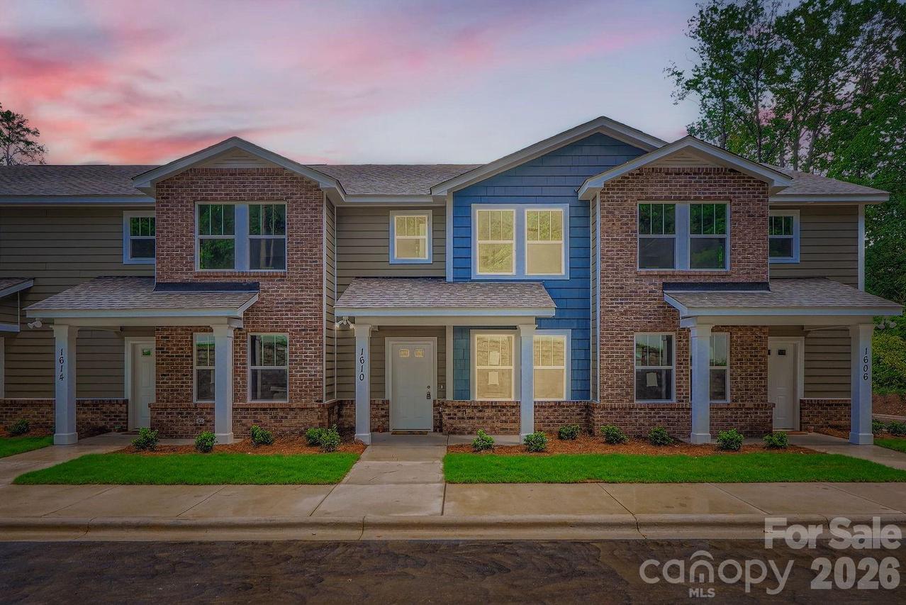 1614 Ct Brooks Cir., Charlotte, NC 28212