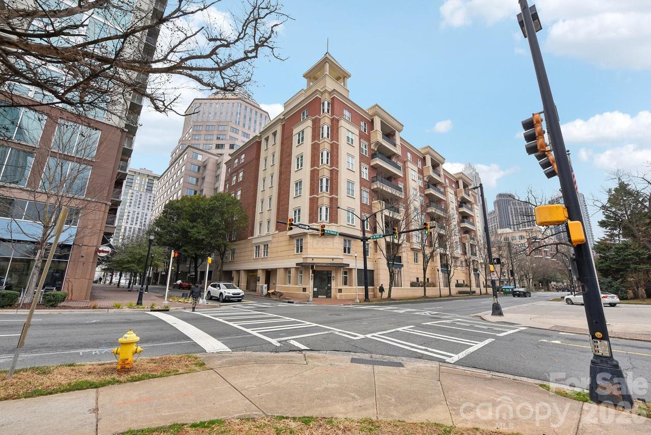 572 N Church St., Charlotte, NC 28202