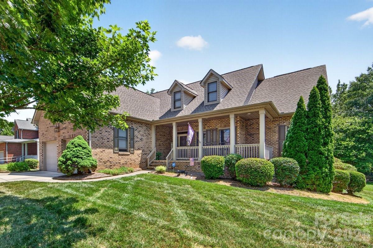 2916 Ed Reid St., Charlotte, NC 28216