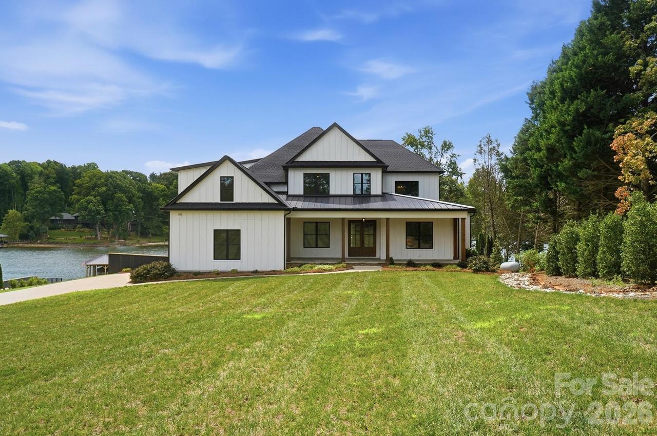 110 Zwilling Ct., Troutman, NC 28166