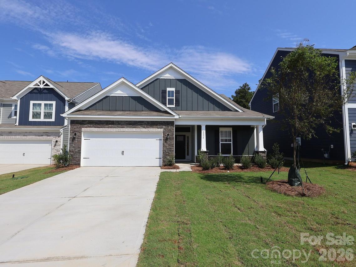8895 Visgrove Dr., Sherrills Ford, NC 28673