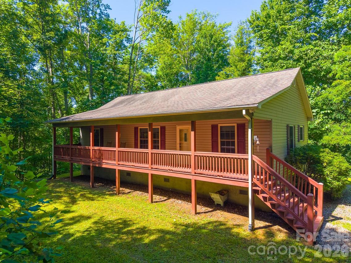 2916 Blanton Branch Rd., Sylva, NC 28779