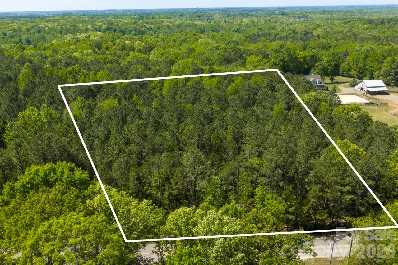 8320 Waxhaw Creek Rd., Waxhaw, NC 28173