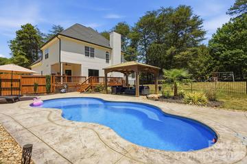 Homes Just Sold That Attend Lakeshore Middle: September 8th to September 14th
