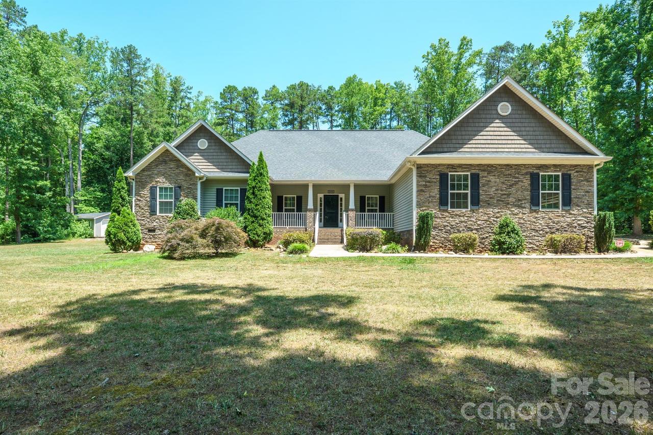 4628 Cayton Dr., Maiden, NC 28650