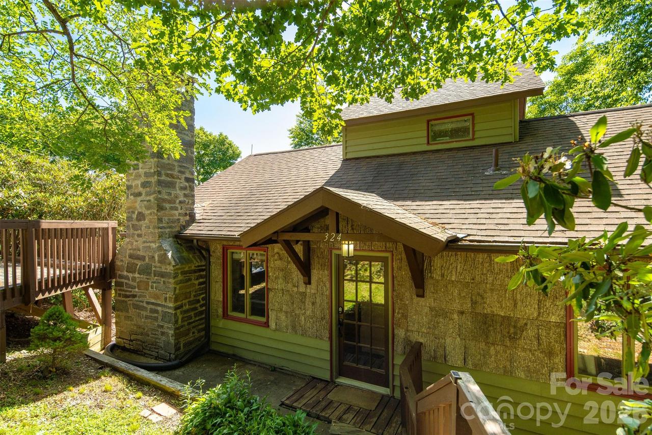 324 Celestial Dr., Blowing Rock, NC 28605