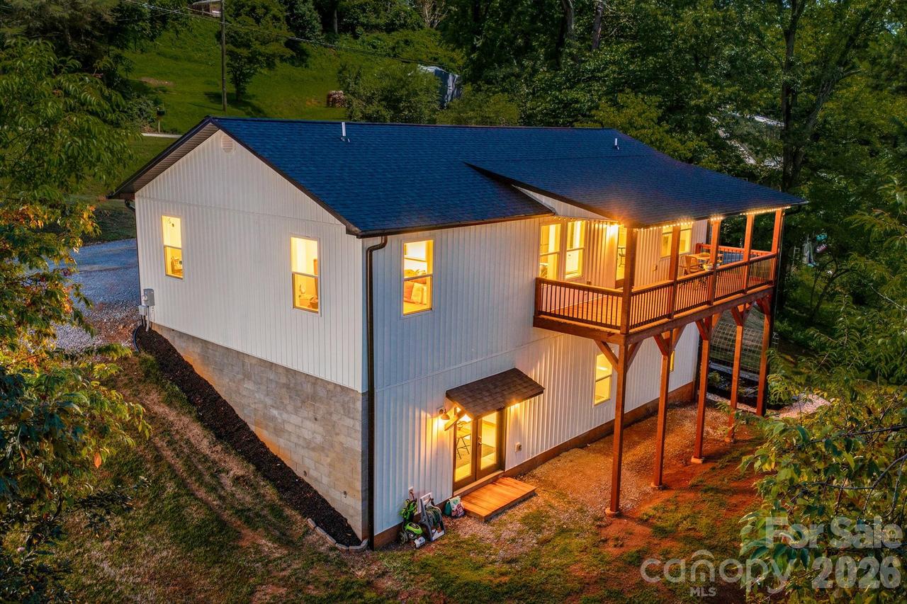 295 Penland St., Clyde, NC 28721