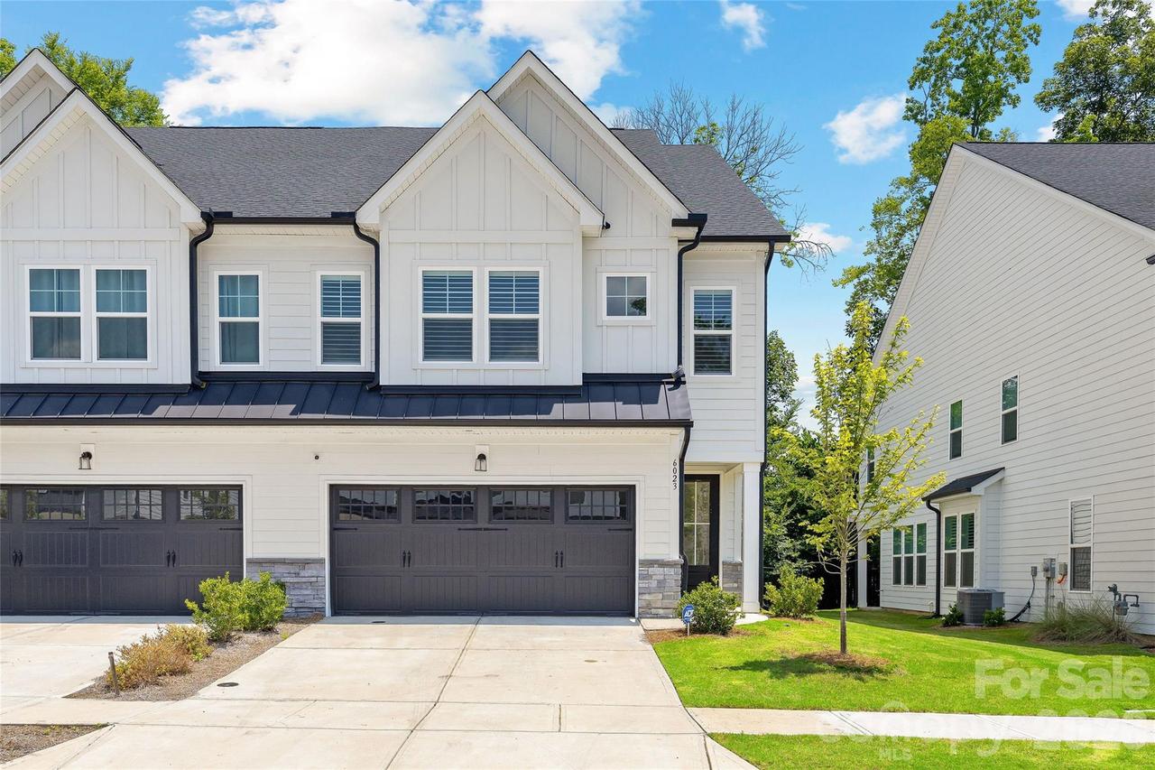 6023 Corbin Woods Ct., Charlotte, NC 28226