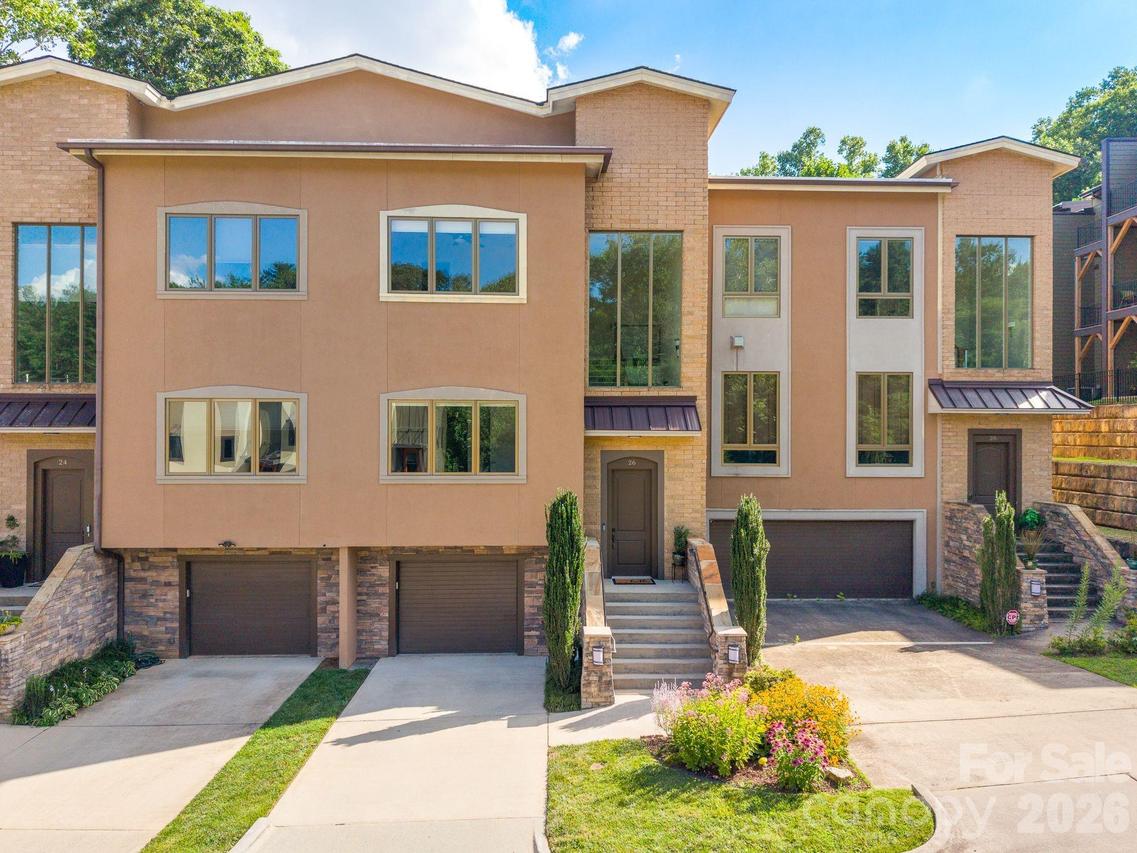 26 Macallan Ln., Asheville, NC 28805
