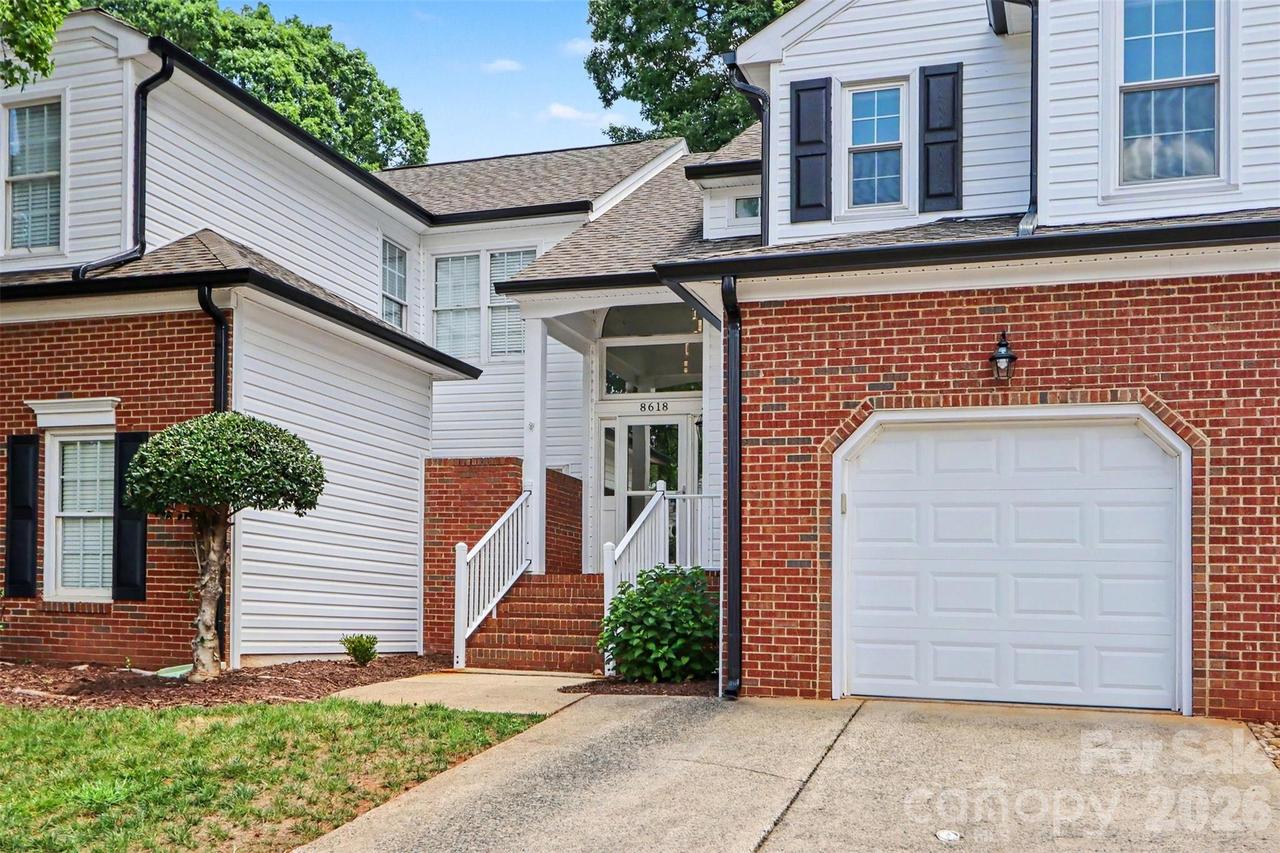 8618 Fox Chase Ln., Charlotte, NC 28269
