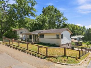 New Homes For Sale This Week That Attend Asheville High: September 4th to September 10th