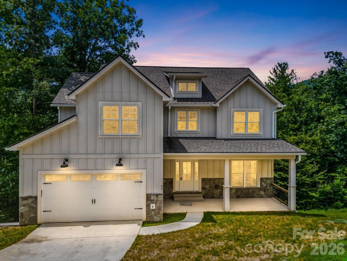 42 Stone Crest Mountain Dr., Black Mountain, NC 28711