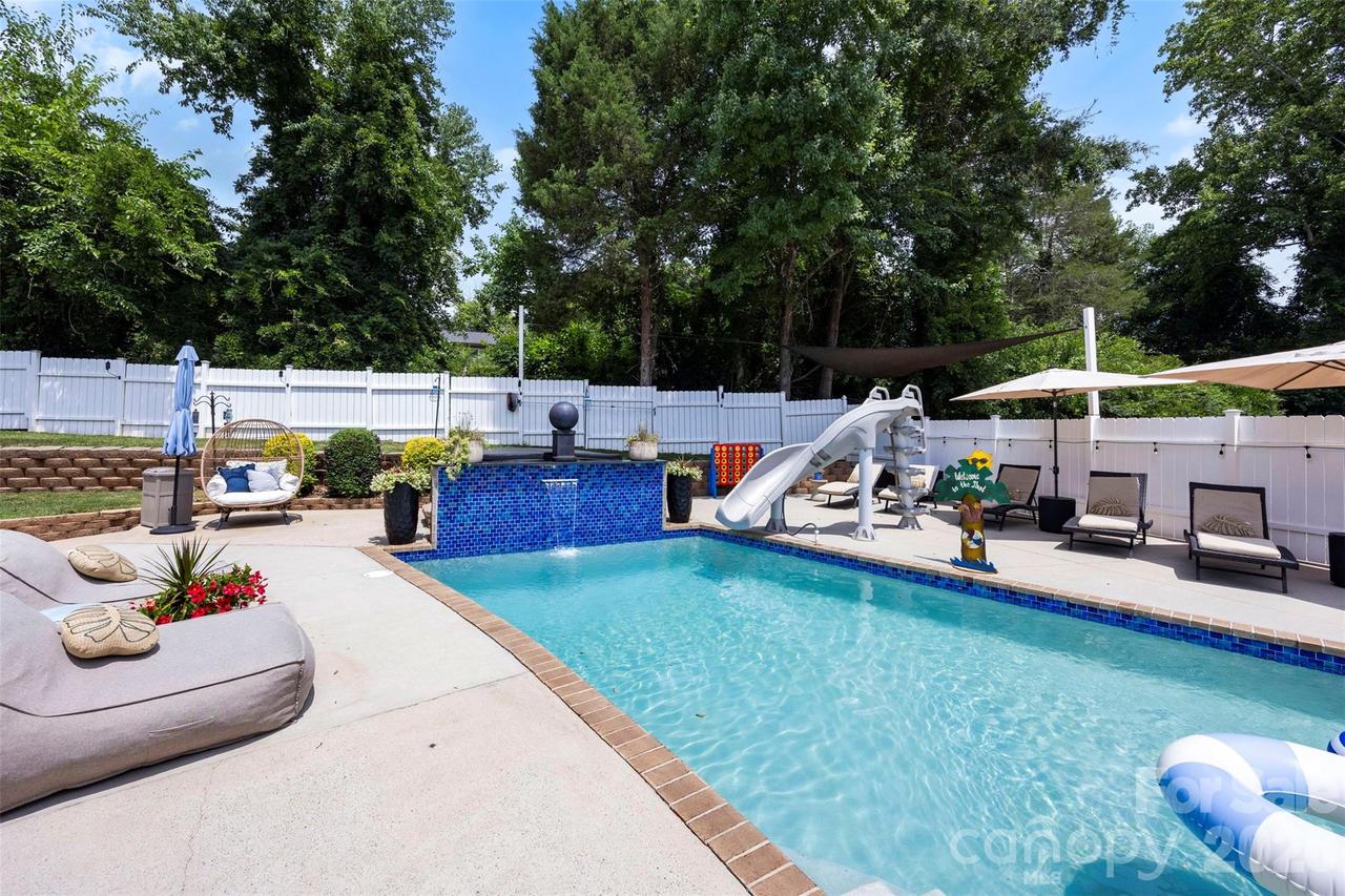 200 Brooks Dr., Stanley, NC 28164
