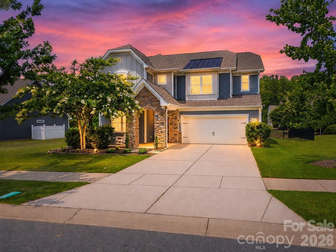 8107 Belfort Forest Ln., Huntersville, NC 28078