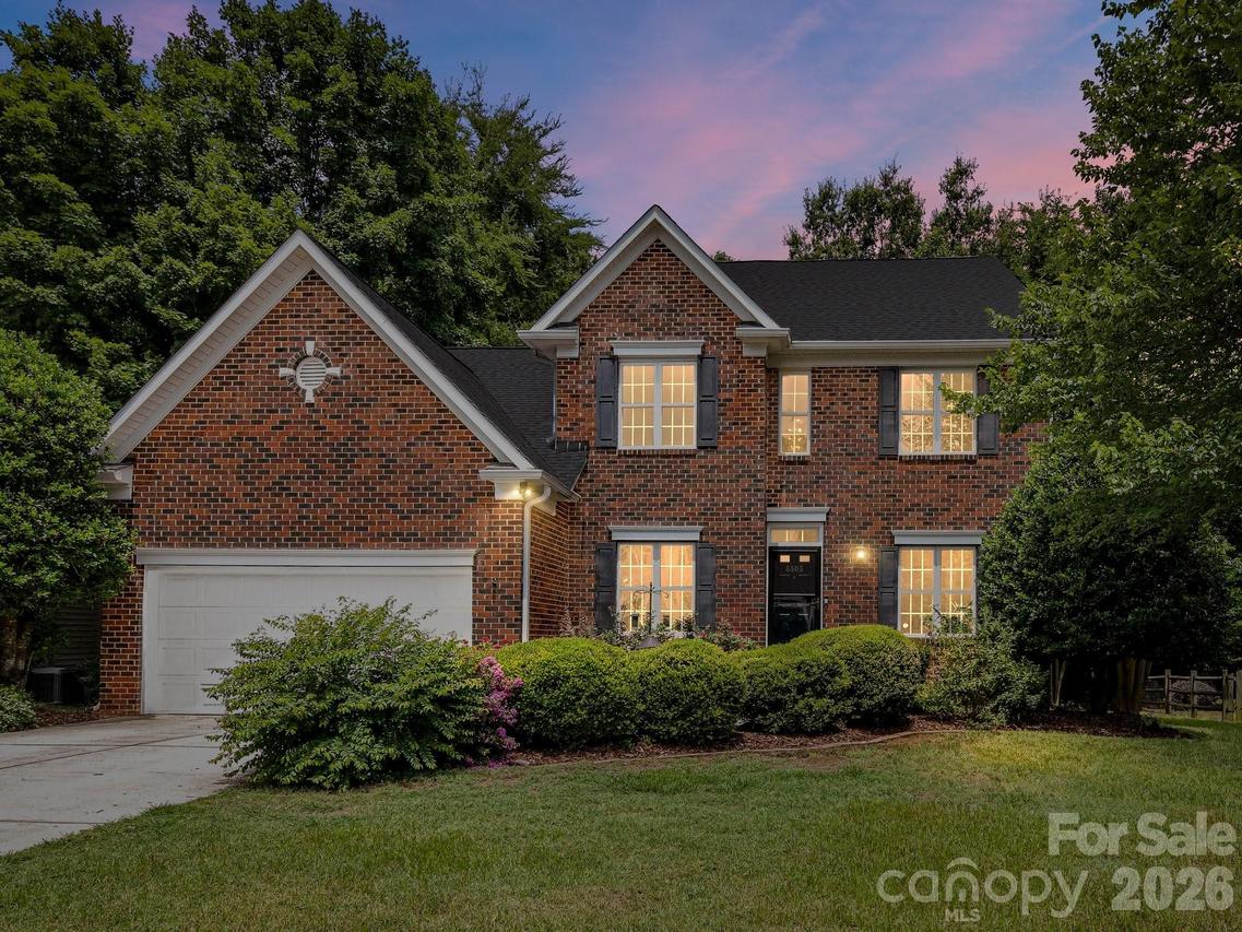 8505 Tintinhull Ln., Waxhaw, NC 28173