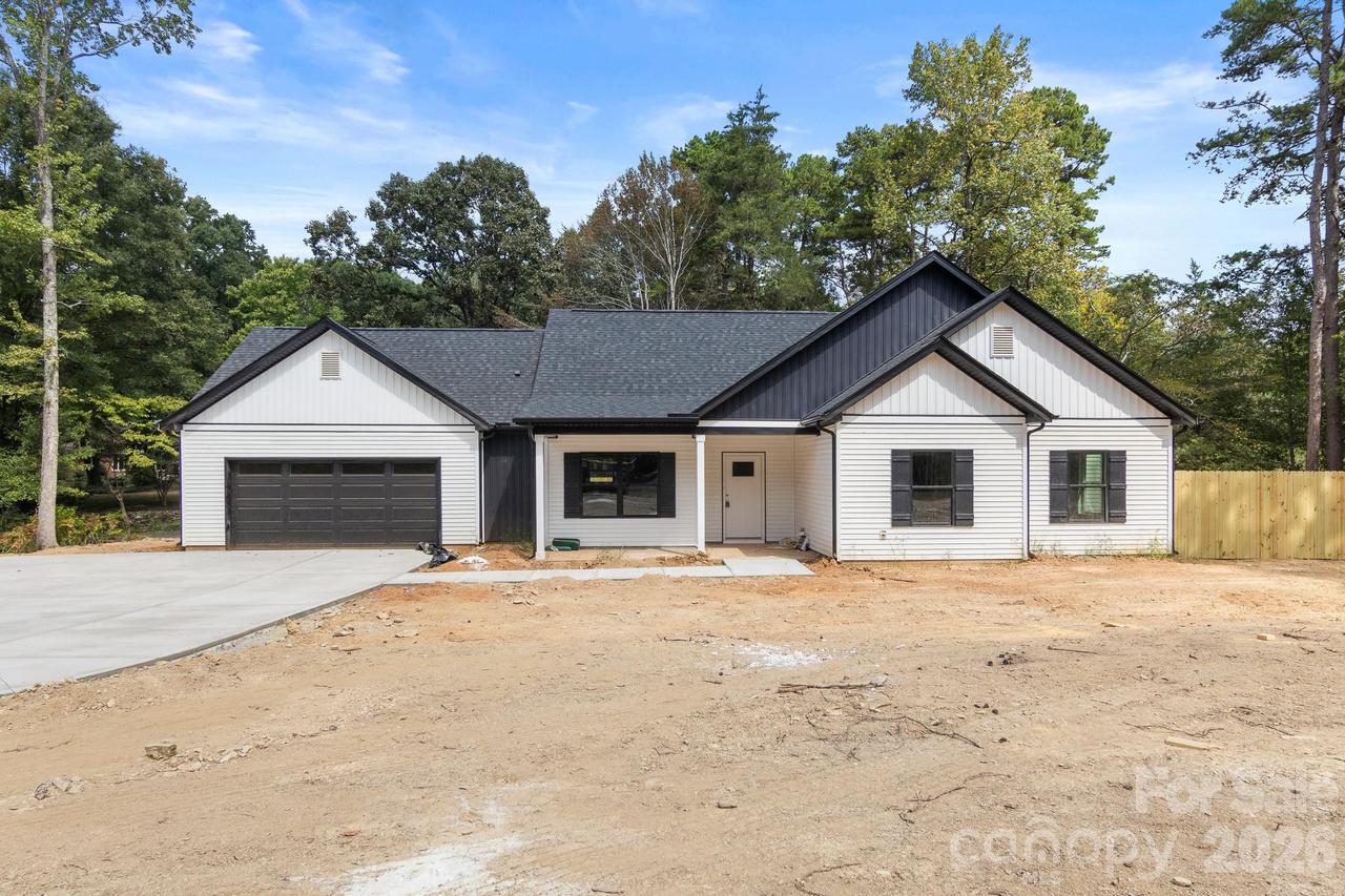 816 Winding Brook Rd., Monroe, NC 28112